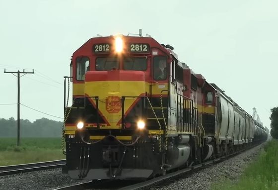 Serviço porta a porta de empresas de transporte ferroviário de mercadorias da China para a Europa DDP